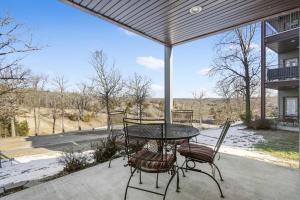 Μπαλκόνι ή βεράντα στο Stonebridge Condo on the Fairway