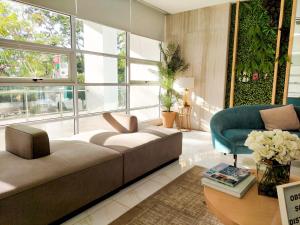 Area soggiorno di 11F Condo at The Loop Tower Limketkai Center CDO