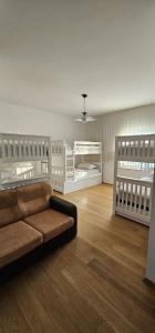 Postel nebo postele na pokoji v ubytování i hostel
