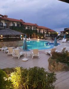 The swimming pool at or close to Pearl Apartments Sozopol