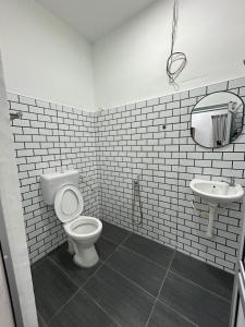 Ένα μπάνιο στο Vallaris Home Bandar Melaka