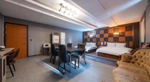 Postel nebo postele na pokoji v ubytování Hotel No.1 + 238 fotografií