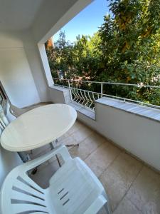 A balcony or terrace at EVİM APART HOTEL