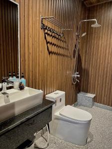 Koupelna v ubytování Moc Nha Minh Hotel Da Lat