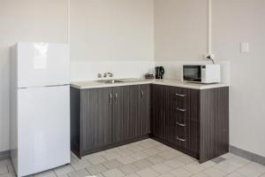 Cucina o angolo cottura di Nightcap at Emerald Star Hotel