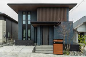 Budova, kde se vila nachází