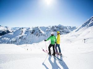 Luxury Chalet Gaschurn near Ski Lift talvel