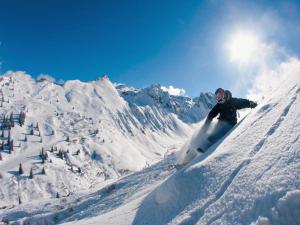 Luxury Chalet Gaschurn near Ski Lift talvel