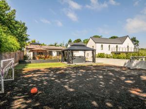 Bygningen som feriehuset ligger i