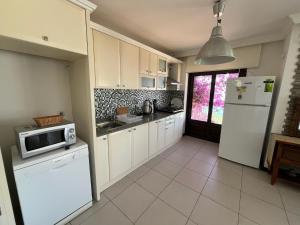 Gallery image of Derya Beach Apartment in Kas