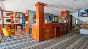 Лобби или стойка регистрации в Hotel Europe +37 фотографий