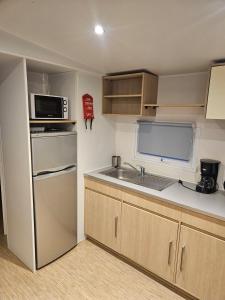 Φωτογραφία από το άλμπουμ του mobil-home 6 personnes chez maylia σε Cadenet