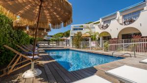 Бассейн в Hotel Europe или поблизости