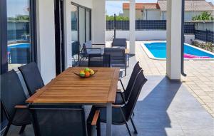 Bassein majutusasutuses Gorgeous Home In Posedarje või selle lähedal +22 fotot