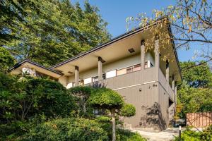 Budova, kde se vila nachází