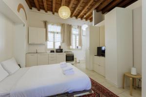 Η κουζίνα ή μικρή κουζίνα στο Yourbanflat Art Loft +12 φωτογραφίες
