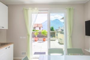 Nespecifikovaný výhled na hory nebo výhled na hory při pohledu z apartmánu