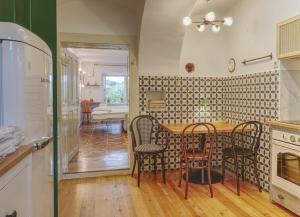 Η κουζίνα ή μικρή κουζίνα στο Apartment Econte near old town