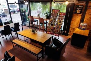 Posezení v ubytování KAYAN Hostel