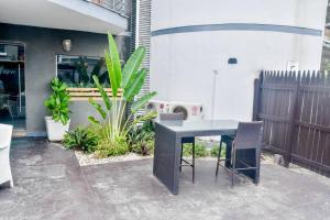 Patio alebo iná vonkajšia časť ubytovania Dview Hotel