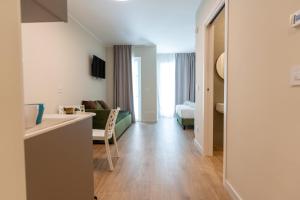 Μια τηλεόραση ή/και κέντρο ψυχαγωγίας στο Bovio28studios