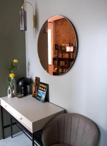 Φωτογραφία από το άλμπουμ του Charming Booklovers' Apartment in Old Town σε Võru