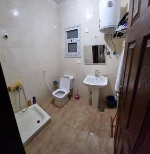 Ένα μπάνιο στο مدينه الالعاب المائيه المجانيه بالعالمين