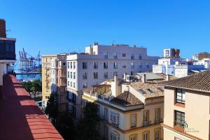 Nespecifikovaný výhled na destinaci Málaga nebo výhled na město při pohledu z apartmánu