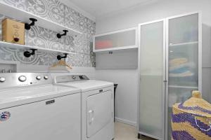 Η κουζίνα ή μικρή κουζίνα στο Chalet moderne et chaleureux +19 φωτογραφίες