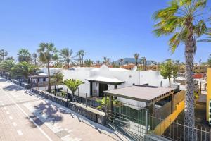 Balkón nebo terasa v ubytování Villa Papagayo Deluxe by Villa Plus