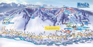 a map of a ski resort in the mountains at DWOREK MYŚLIWSKI HUBERT-Tutaj czeka na ciebie oszczędność & komfort & najlepsza lokalizacja, Jesteśmy przy samych Termach Bania i Stoku Narciarskiego Kotelnica, Na miejscu wypożyczalnia nart, rowerów w atrakcyjnej cenie dla gości oraz darmowy parking in Białka Tatrzańska