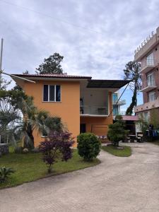 Το κτήριο όπου στεγάζεται  το ξενοδοχείο