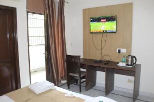 Μια τηλεόραση ή/και κέντρο ψυχαγωγίας στο New South Paradise - Near Nehru Place