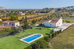 The swimming pool at or close to Villa Vinyes by Villa Plus