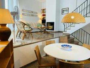 Posedenie v ubytovaní Perfect getaway house 50m from Tamariu Beach -TF