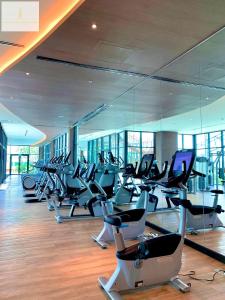 Fitness centrum a/nebo fitness zařízení v ubytování Landmark 81 Luxury Romantic Apartment