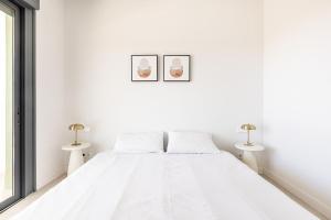 Postel nebo postele na pokoji v ubytování Ipanema Sea and Golf Marbella