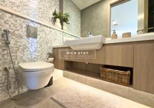 Koupelna v ubytování Unique 1BR in Stella Maris,City View,Dubai Marina