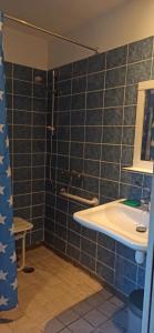 Ένα μπάνιο στο La petite maison d'Evran