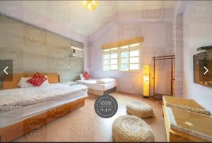A bed or beds in a room at Left Bank BnB