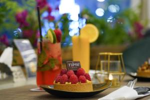 Makanan di atau berdekatan hotel