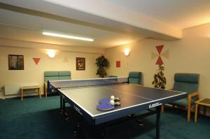 Stolní tenis v ubytování Hotel Vissenbjerg Storkro nebo okolí