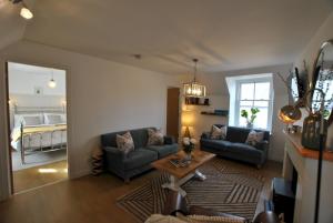Gallery image of Harbour Sunrise- stunning coastal apartment in Crail +23 photos