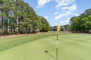 Γήπεδο γκολφ σε αυτή η παραθεριστική κατοικία ή στη γύρω περιοχή