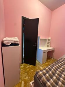 Affordable 3 roms appartment with special price summer 2025客房内的一张或多张床位