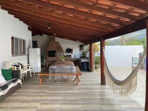 Balkón nebo terasa v ubytování Chácara dos Teixeira