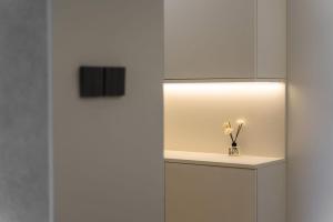 Kuvagallerian kuva majoituspaikasta Pure home-Luxurious Grand Penthouse in Shanghai Core,Large area,close to Yu Garden The Bund People Square Commanding Panoramic Night of the Pearl Tower,Enjoying the stunning views of the Bund, joka sijaitsee kohteessa Shanghai