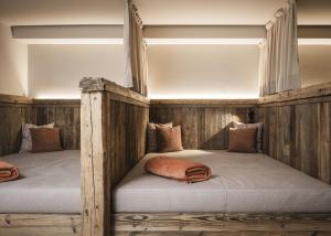 Posteľ alebo postele v izbe v ubytovaní Falkensteiner Hotel & Spa Falkensteinerhof