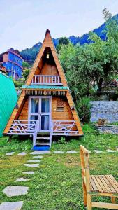 Fotografie z fotogalerie ubytování Wooden huts nr mall road for 4 person v destinaci Manāli