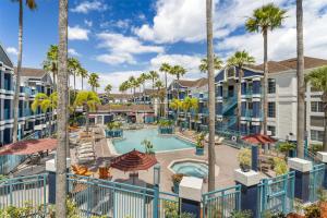 A piscina localizada em Sonesta ES Suites Orlando - Lake Buena Vista ou nos arredores